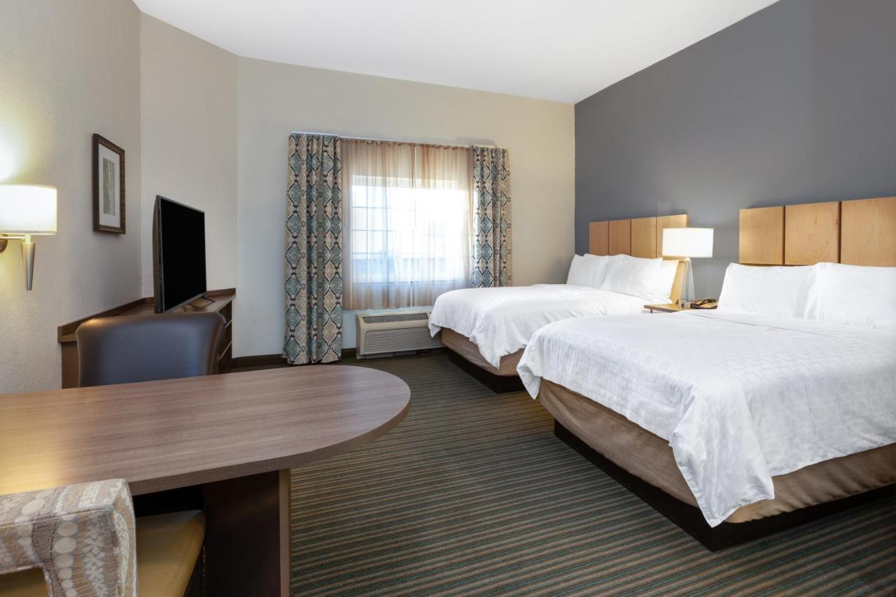 Candlewood Suites-West Springfield By Ihg Exterior photo