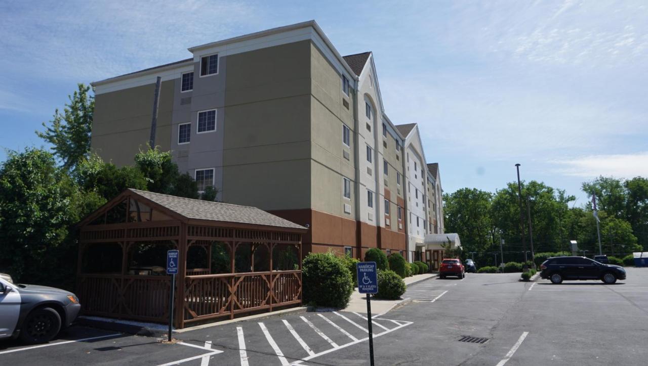 Candlewood Suites-West Springfield By Ihg Exterior photo