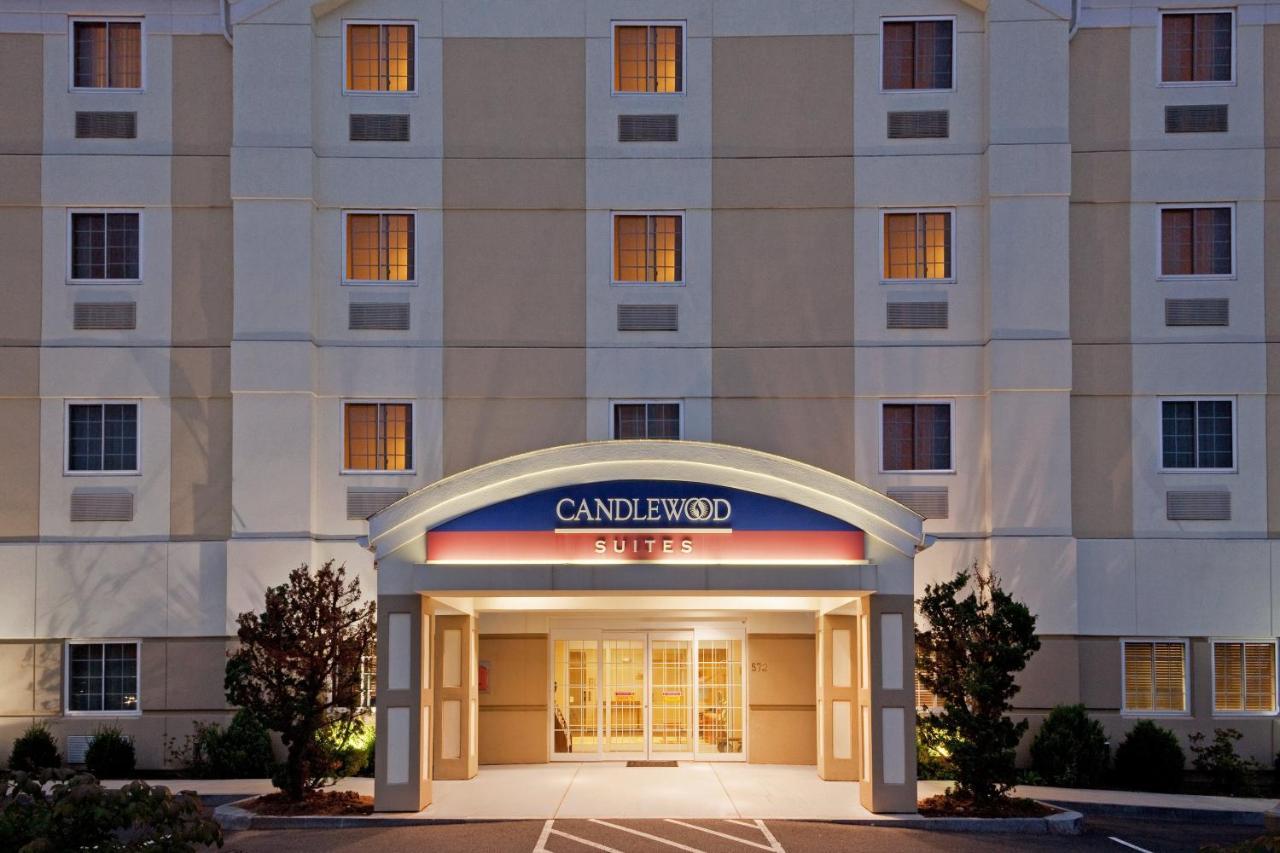 Candlewood Suites-West Springfield By Ihg Exterior photo